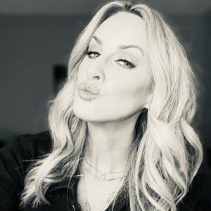 Meet your Posher, Genevieve